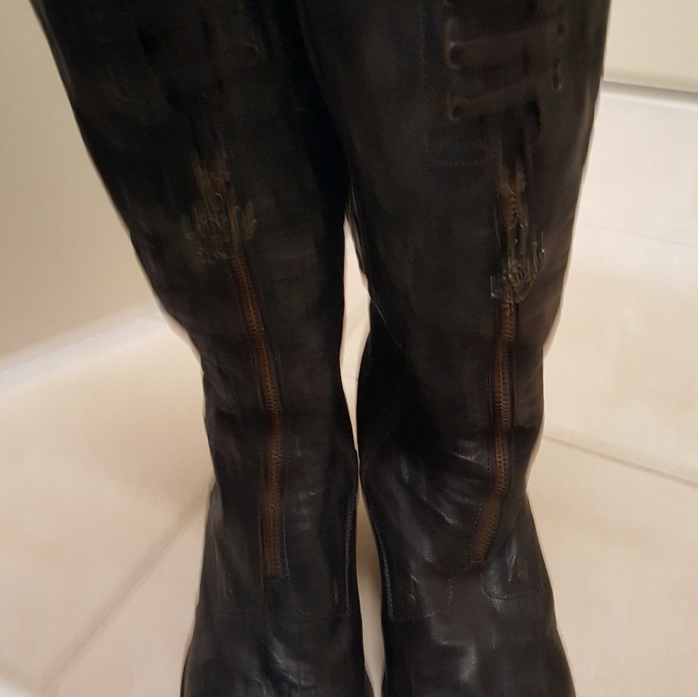 Siren by Mark Nason lace up boots